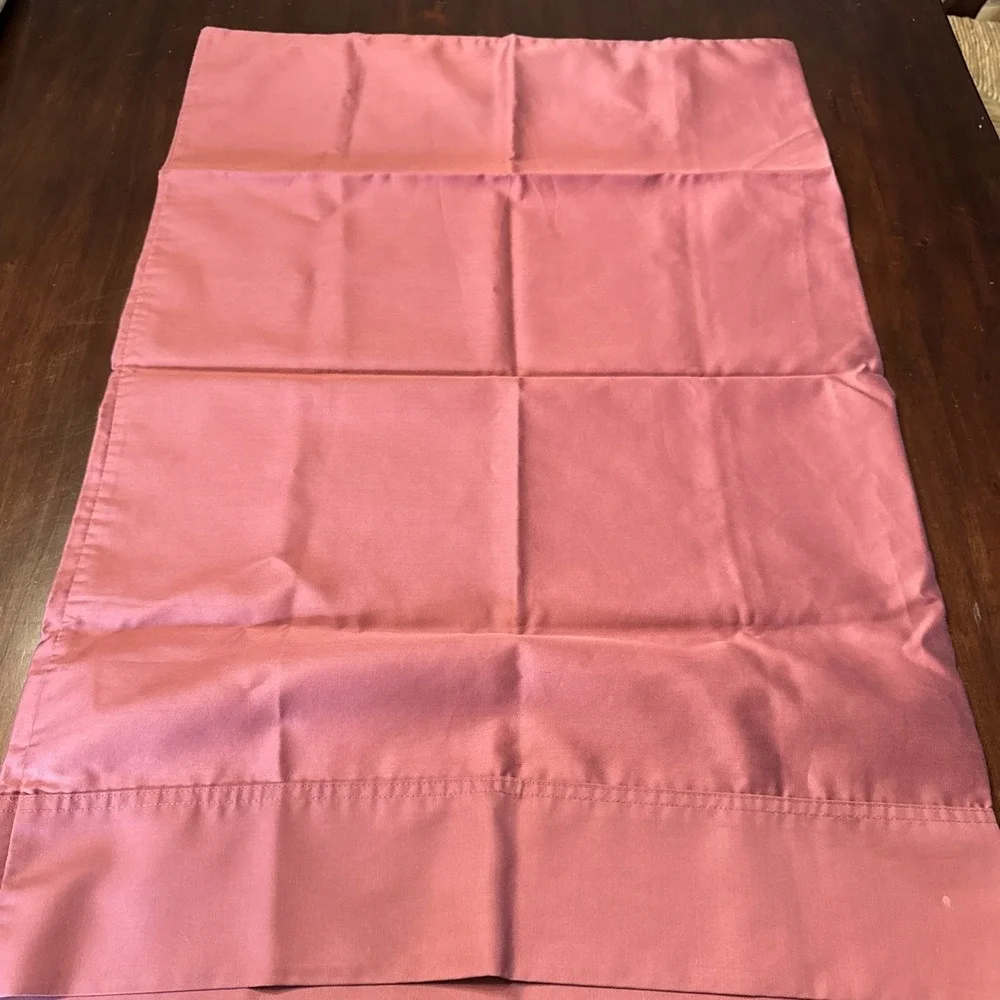The Company Store Pillowcase Set 2 Supima Cotton Sateen Unused Purple Wisteria ?